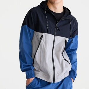 Aeropostale Hooded Windbreaker Jacket Medium